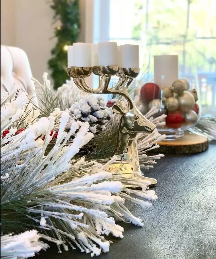 holiday decorating tips for table center piece